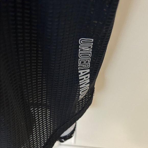 Under Armour Black and White HeatGear Tank with mesh back - Picture 3 of 13